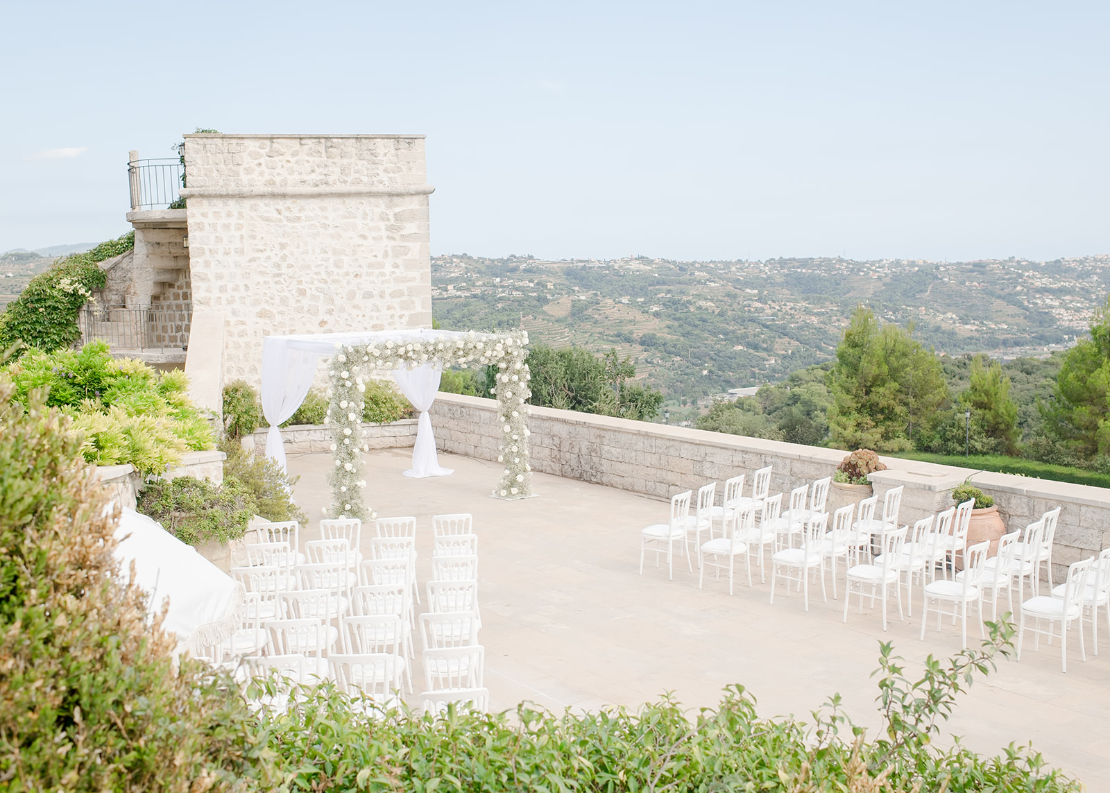Micro Wedding France ceremony space at Chateau Saint Jeannet