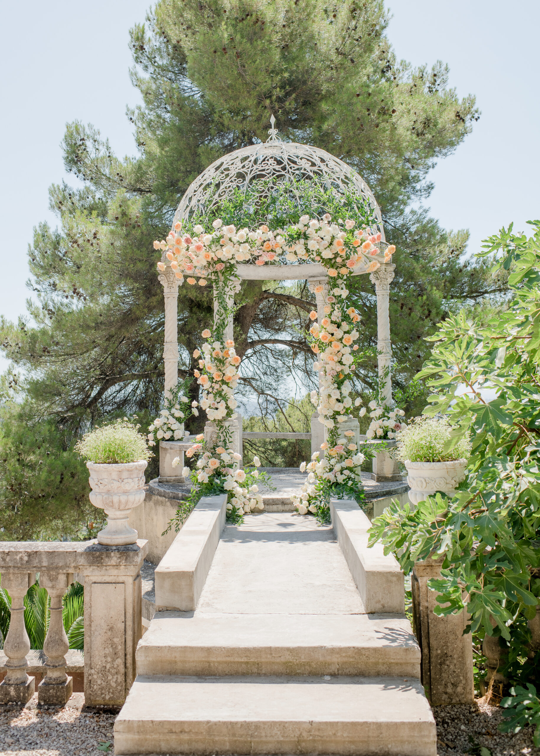 Micro Wedding France Ceremony Space at Chateau Saint Georges
