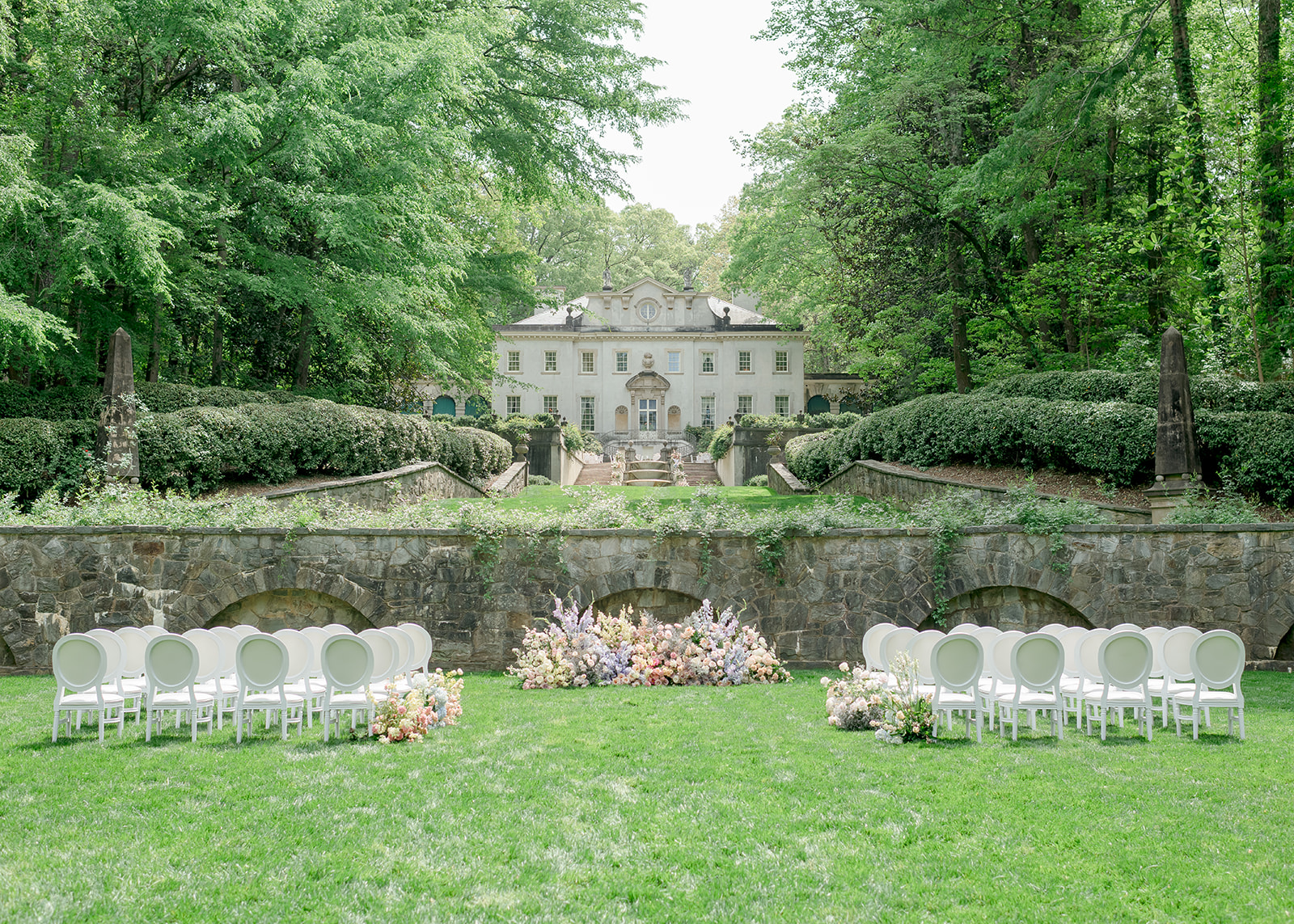 Swan House Wedding Ceremony on lower lawn